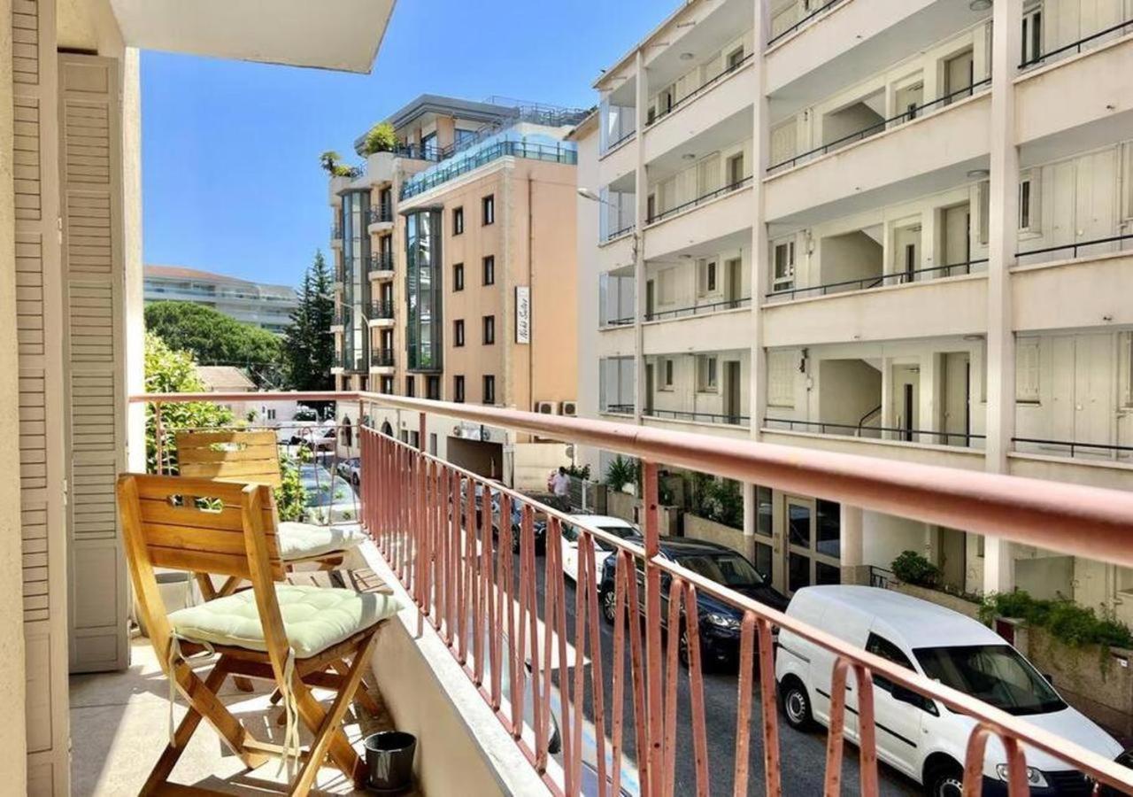 Appartement De Deux A Coucher Pres De La Croisette A Cannes